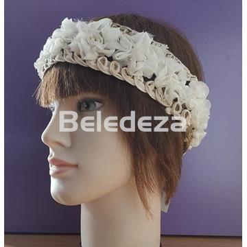 CINTA DE TELA DE FLORES BLANCA Y BEIGE - Imagen 2