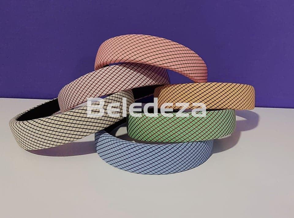 DIADEMA TEXTIL ACOLCHADA EFECTO CUADROS - Imagen 1